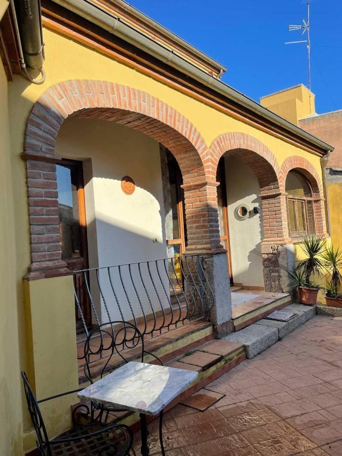 Aventina Holiday Home Burcei Kültér fotó