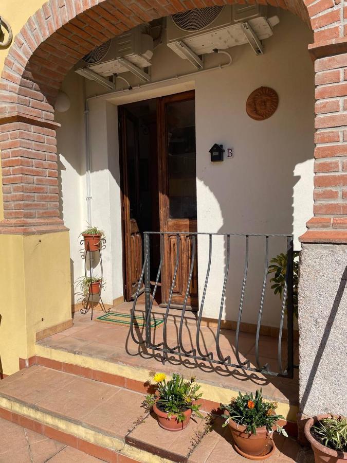 Aventina Holiday Home Burcei Kültér fotó